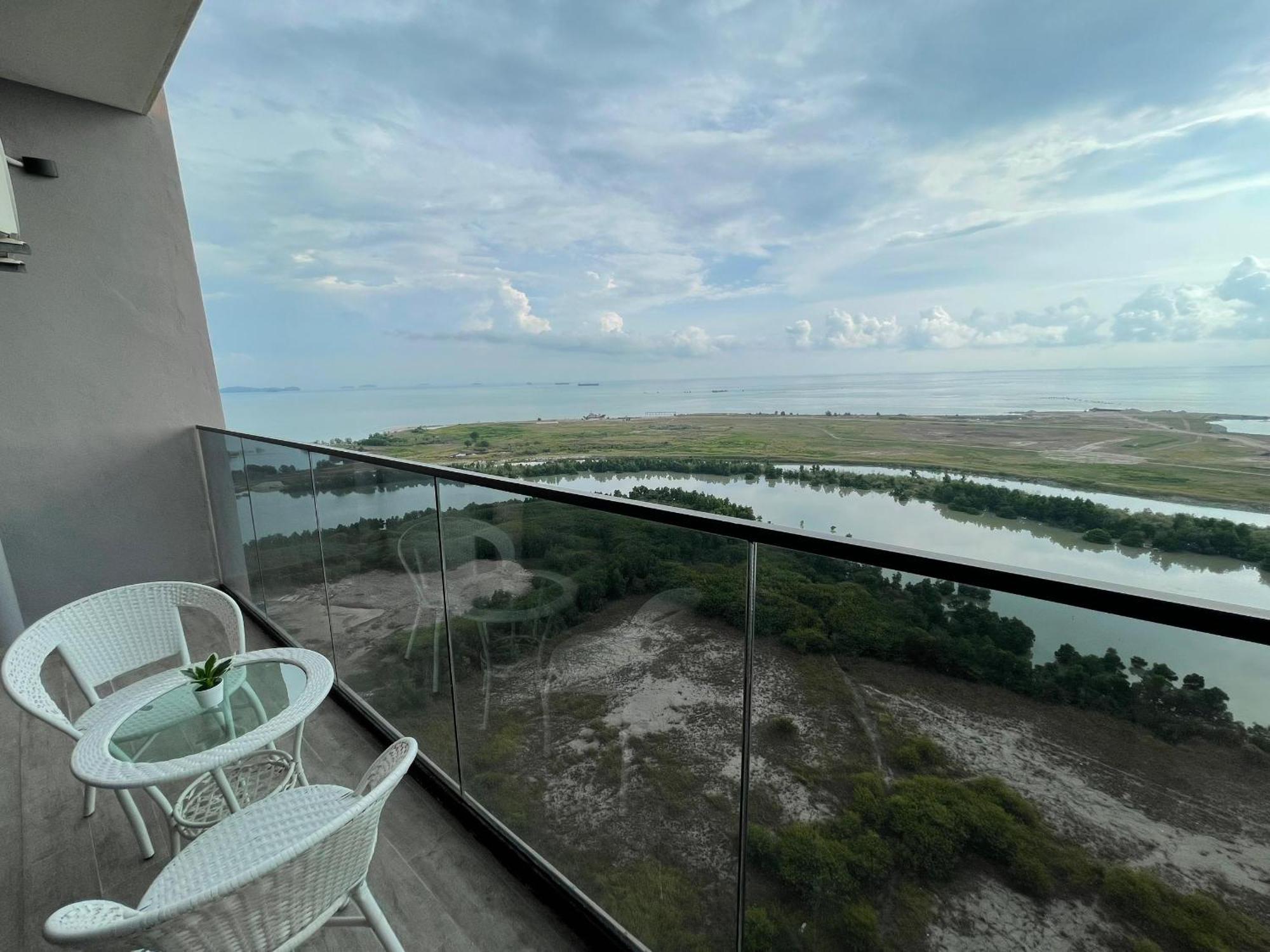Imperio Residence With Private Bathtub By Lets Stay Malacca Exterior foto